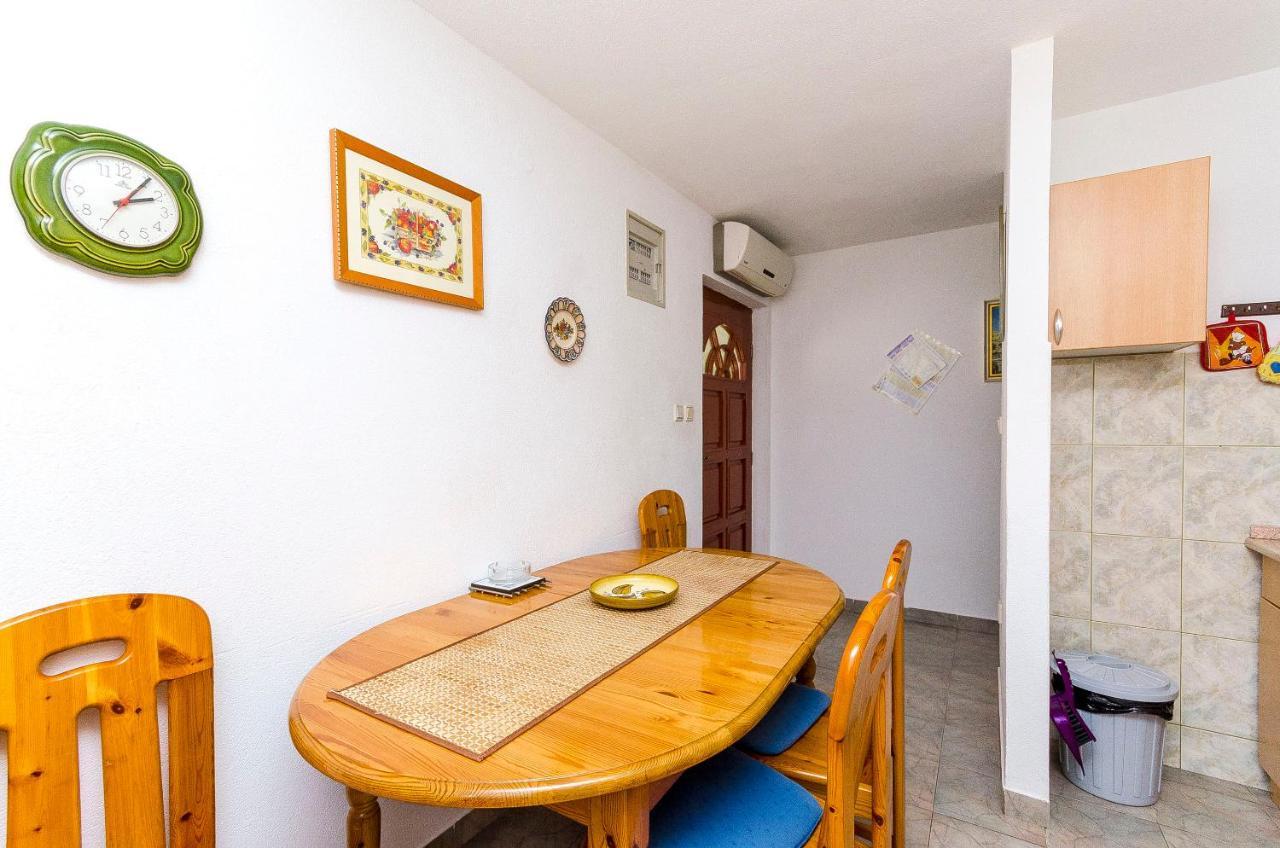 Apartments Marijana Trogir Exterior photo